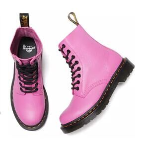 Dr. Martens 1460 Women's Pascal Virginia Leather Boots Thrift Pink sz 6